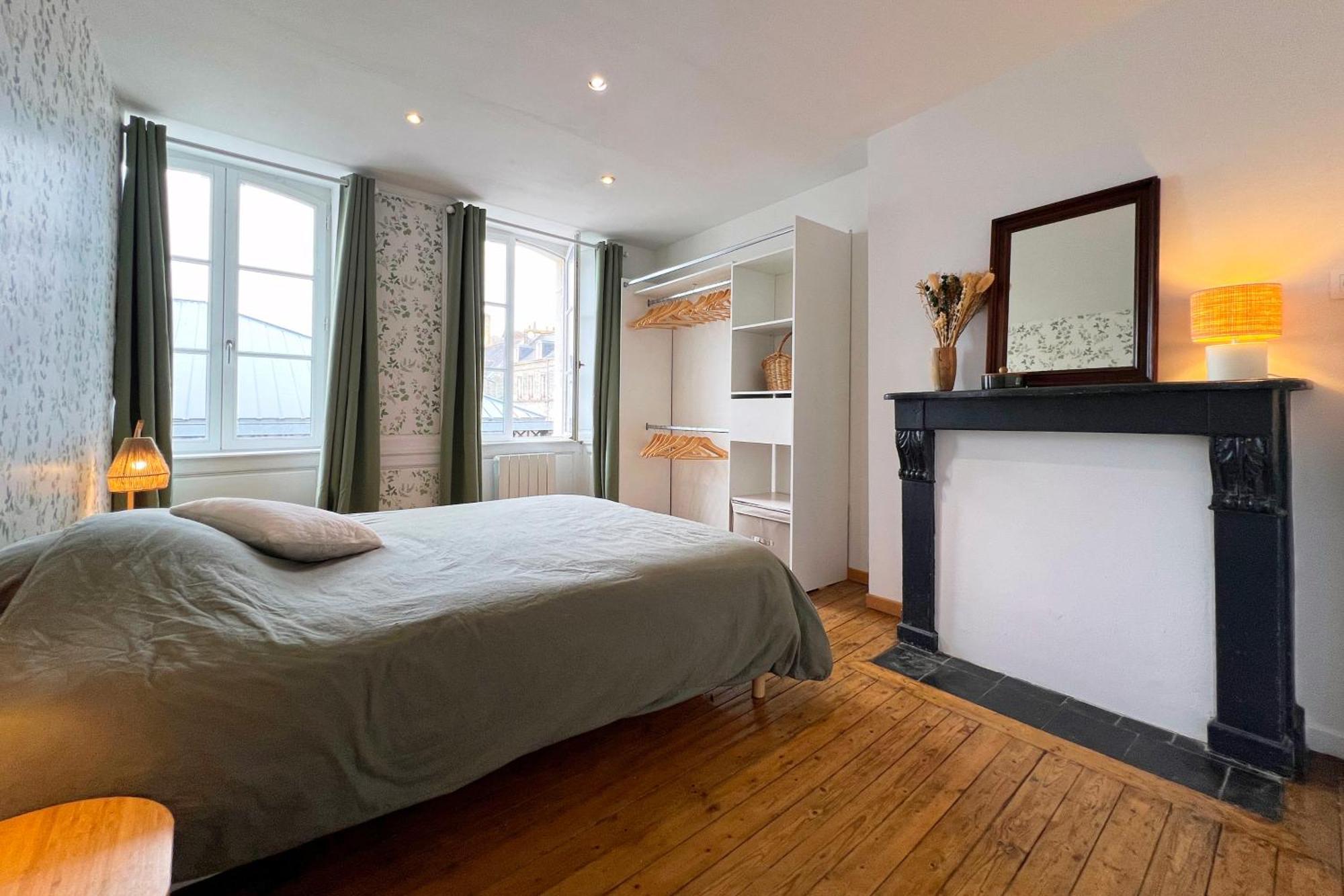 Appart De Charme, 2 Chambres En Centre Ville Cherbourg-en-Cotentin Bagian luar foto